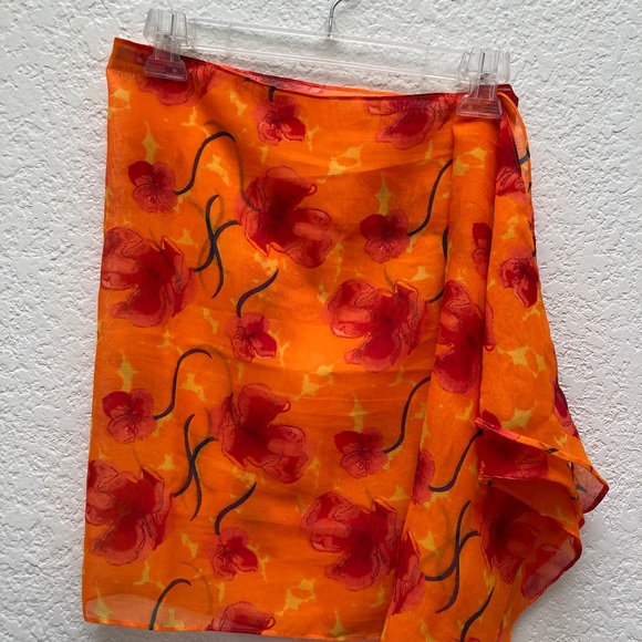 Swim wrap coverup - Picture 2 of 2